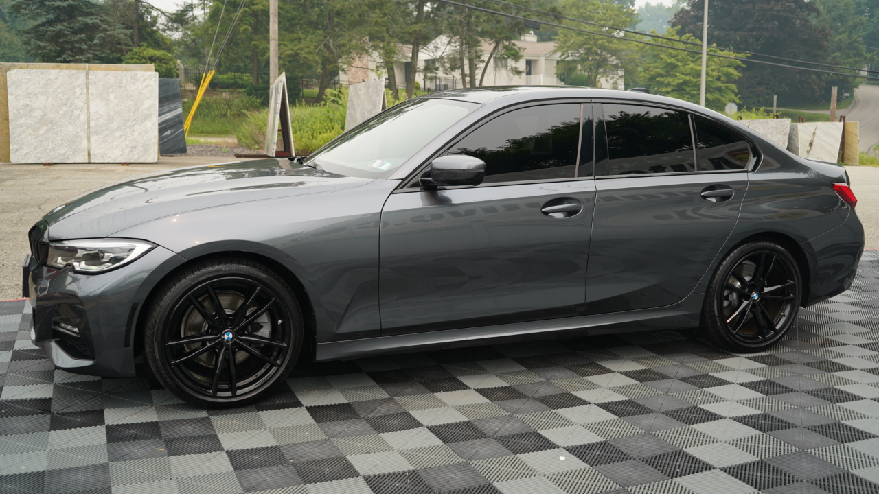 BMW 3 Series 330i xDrive Sedan 2020