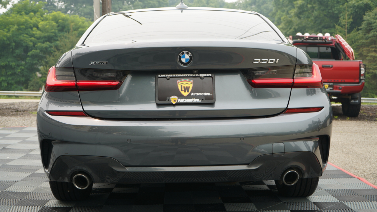 BMW 3 Series 330i xDrive Sedan 2020