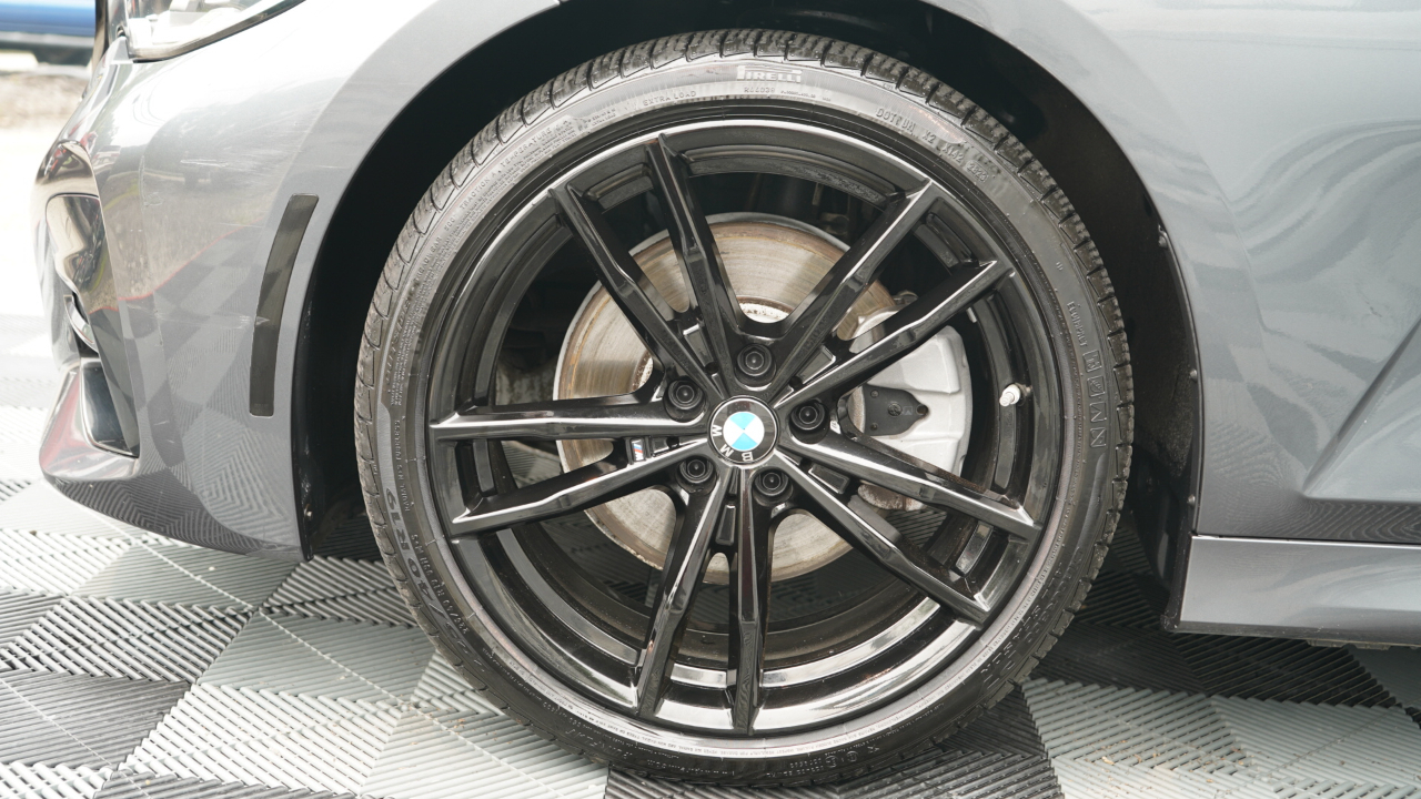 BMW 3 Series 330i xDrive Sedan 2020