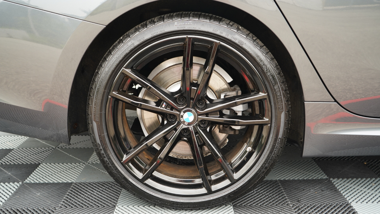 BMW 3 Series 330i xDrive Sedan 2020
