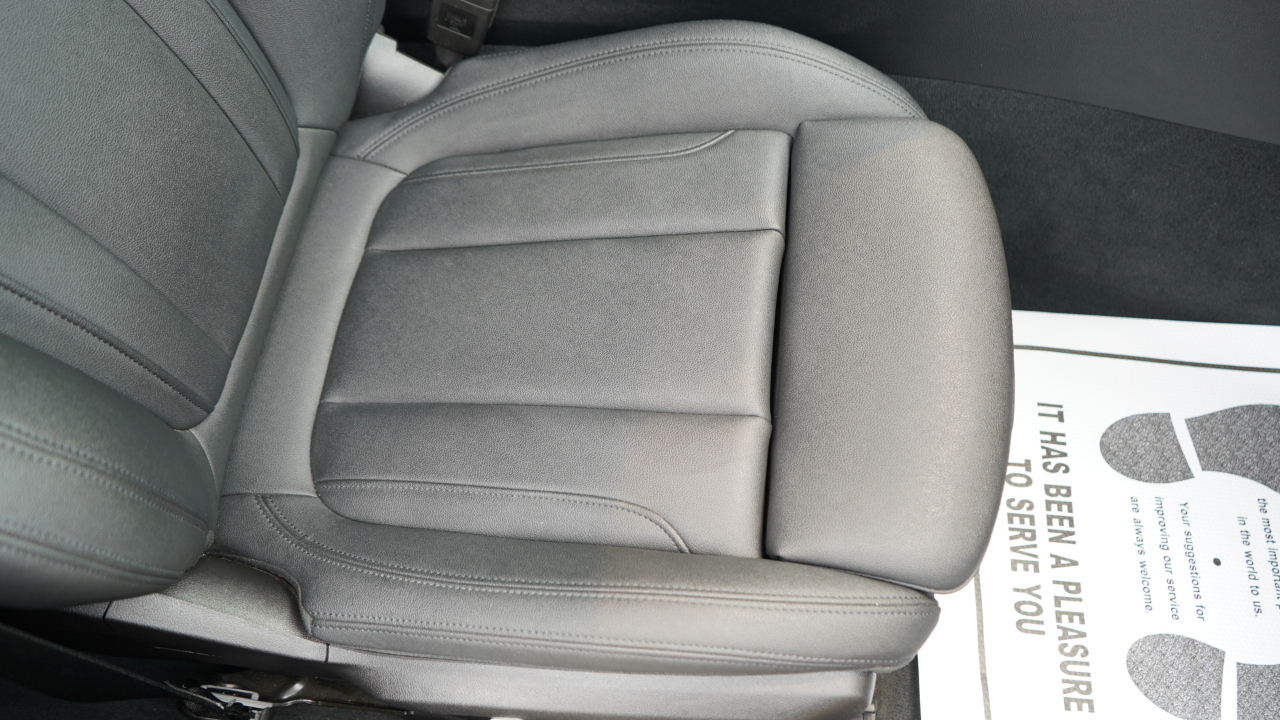 BMW 3 Series 330i xDrive Sedan 2020