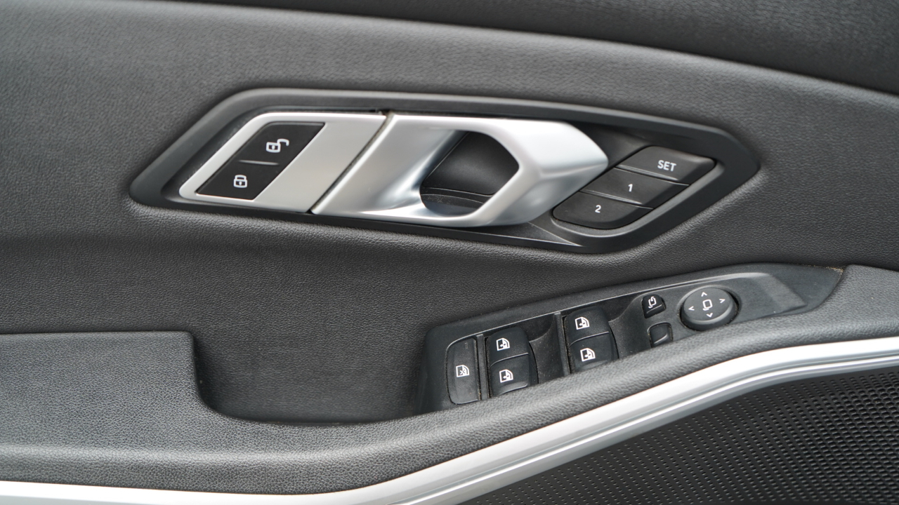 BMW 3 Series 330i xDrive Sedan 2020