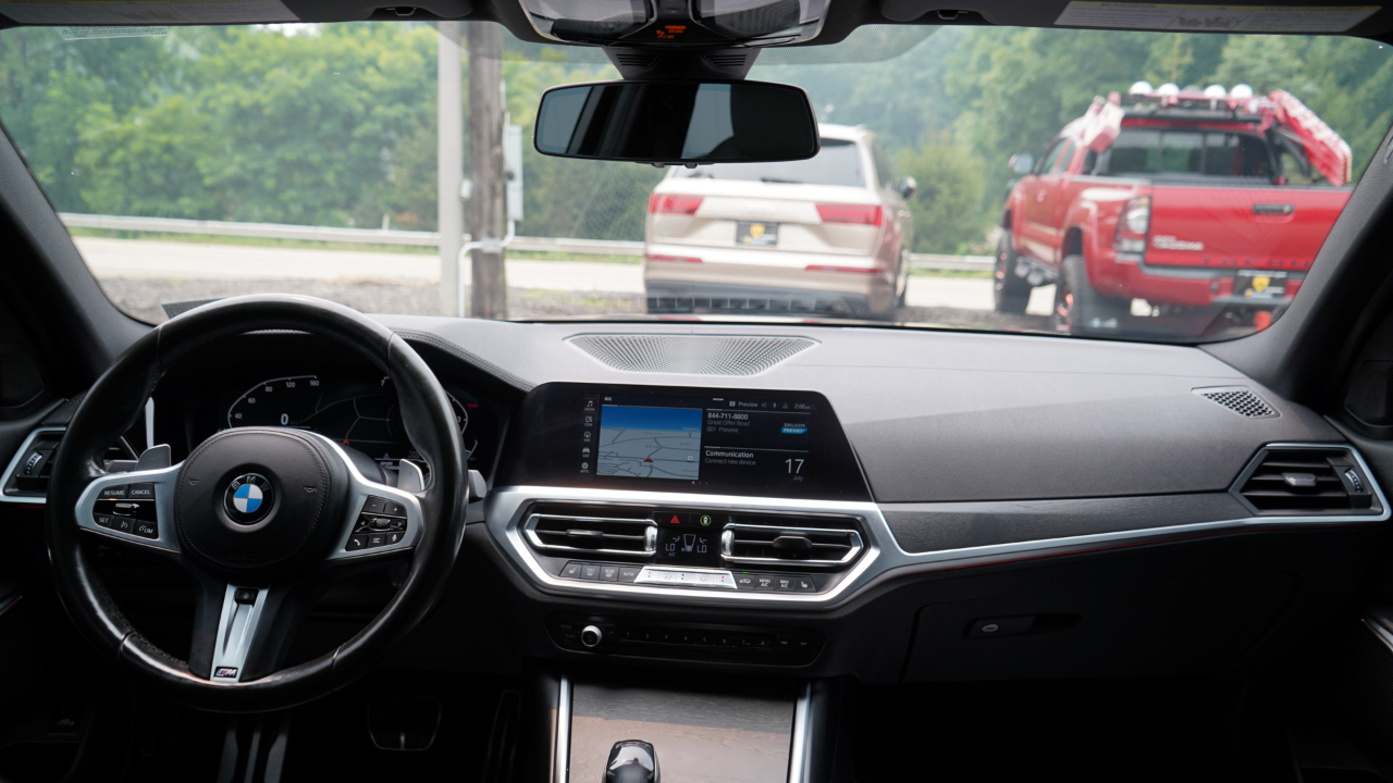 BMW 3 Series 330i xDrive Sedan 2020