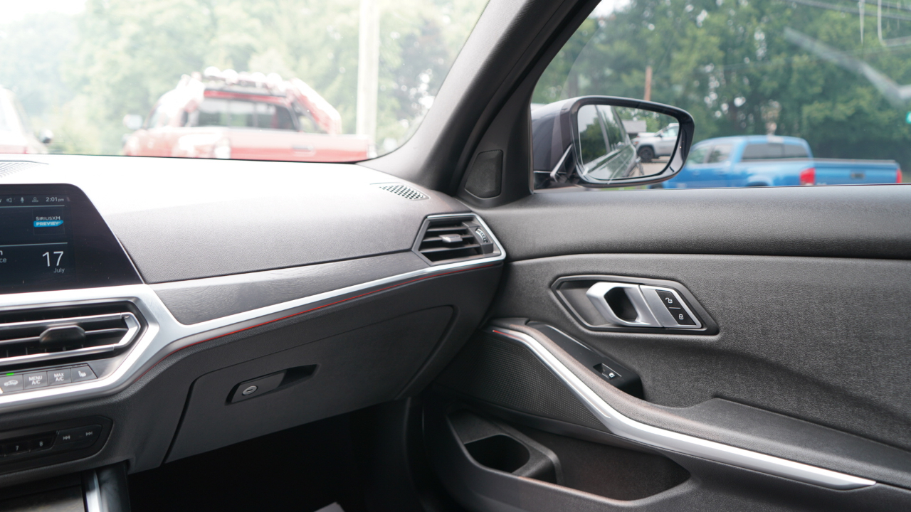 BMW 3 Series 330i xDrive Sedan 2020
