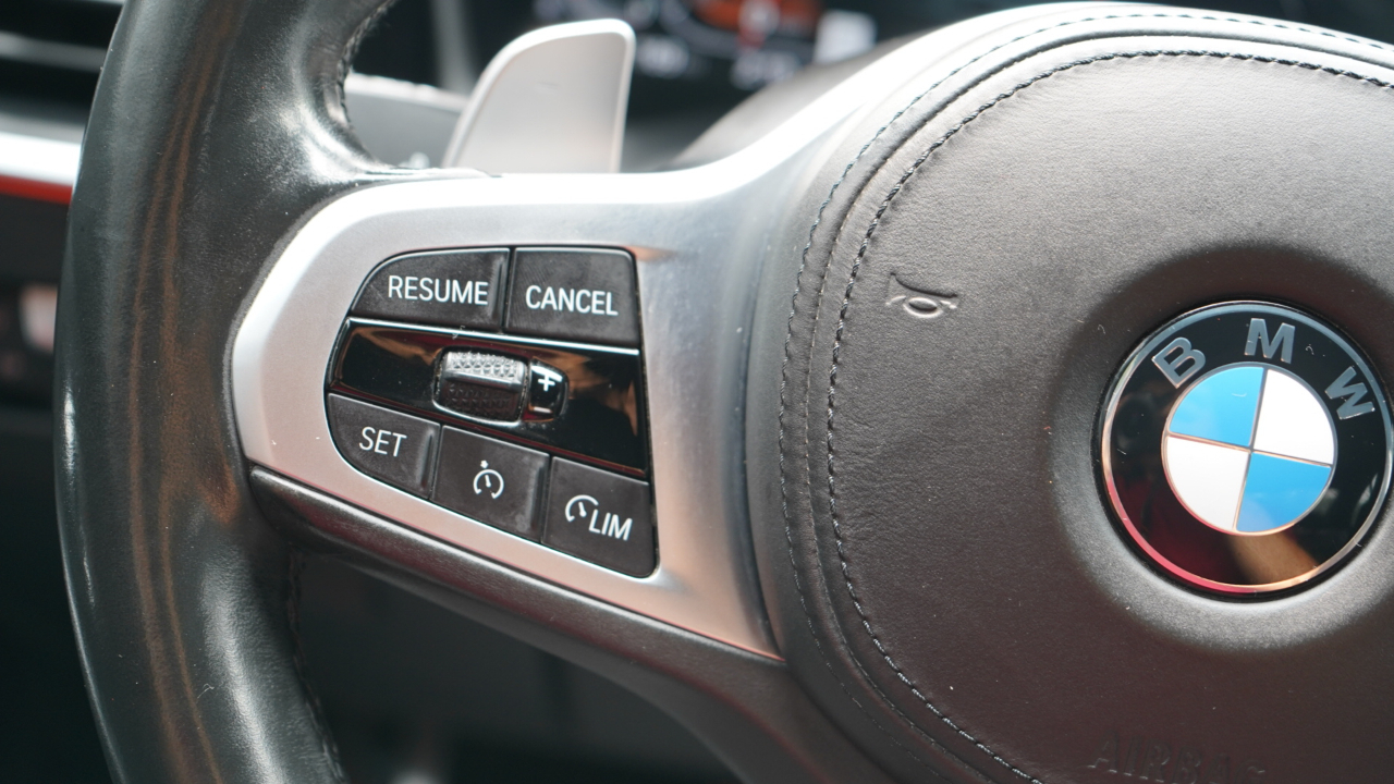 BMW 3 Series 330i xDrive Sedan 2020