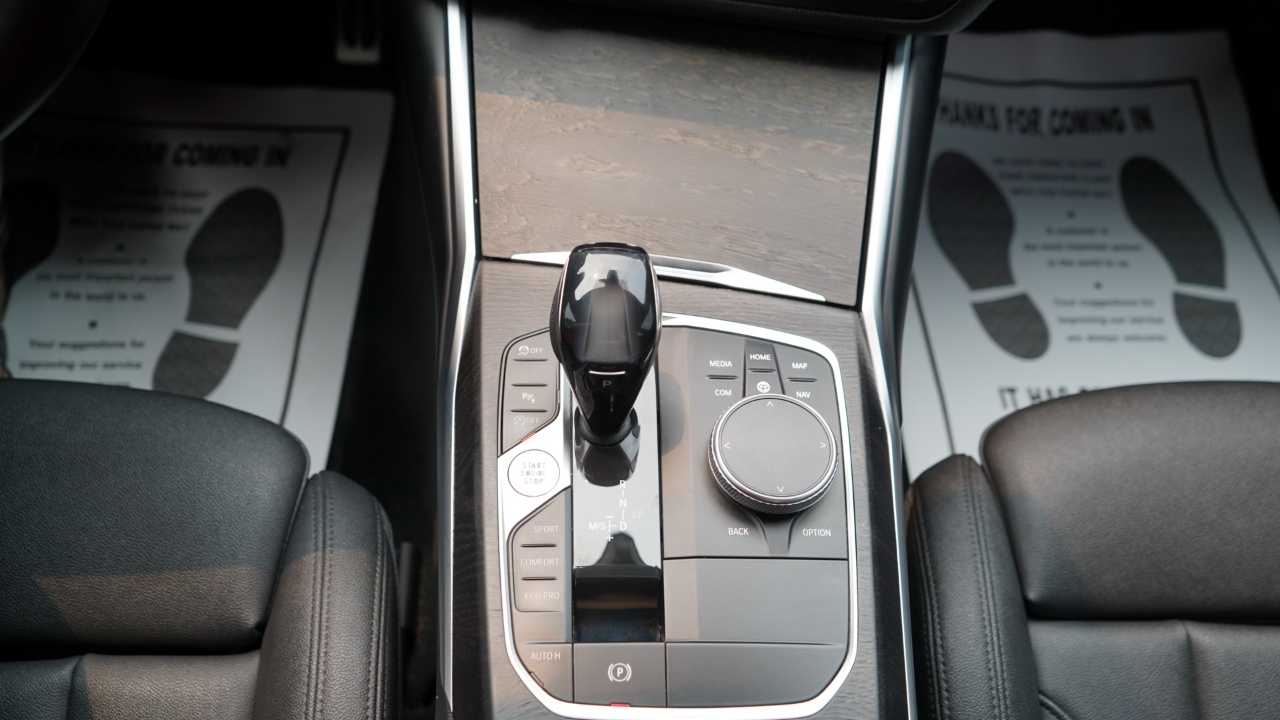 BMW 3 Series 330i xDrive Sedan 2020