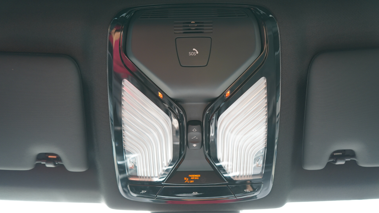 BMW 3 Series 330i xDrive Sedan 2020