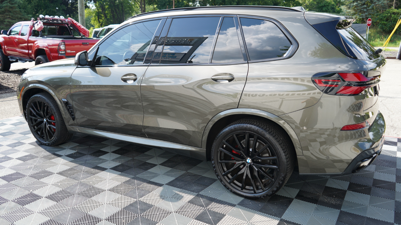BMW X5 xDrive40i Sports Activity Vehicle 2024
