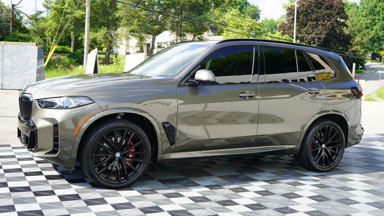 BMW X5 xDrive40i Sports Activity Vehicle 2024