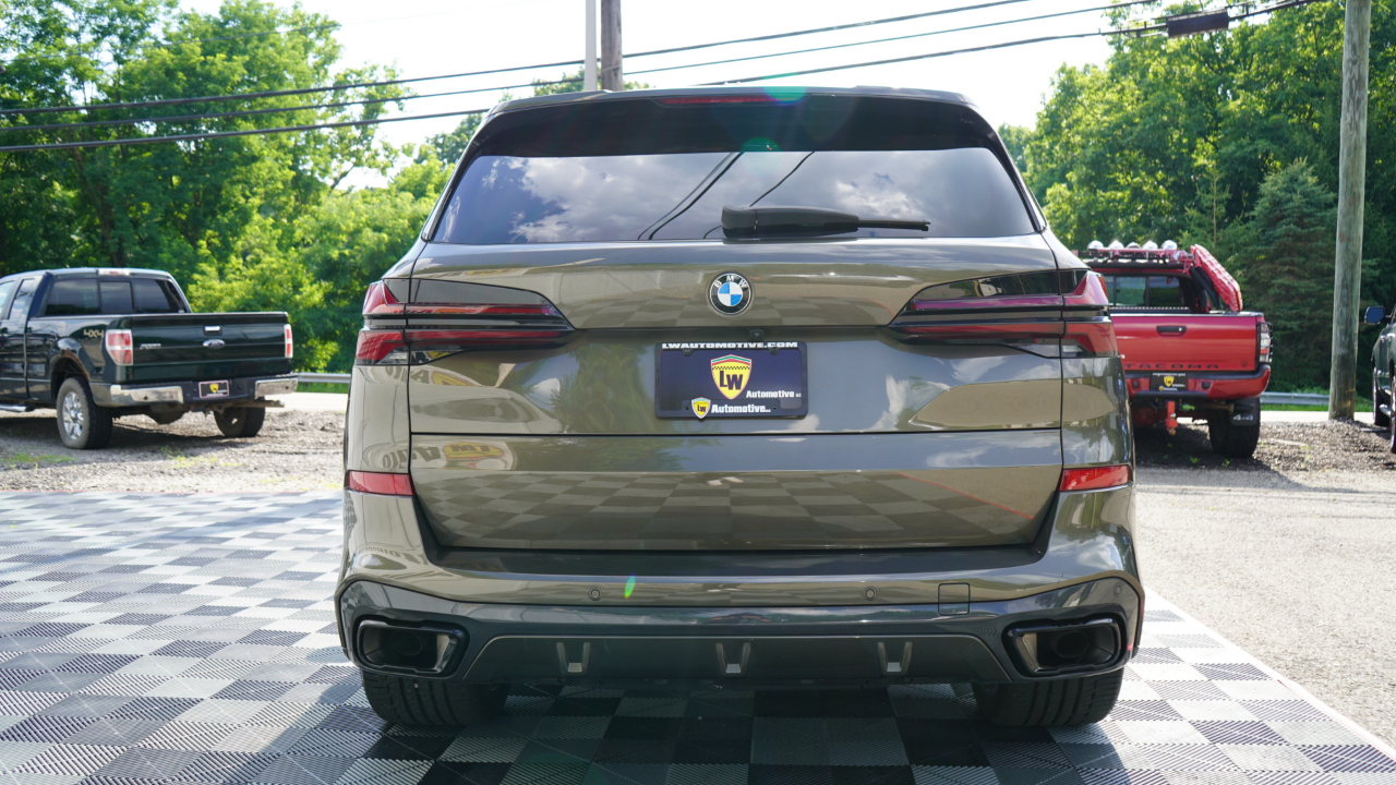BMW X5 xDrive40i Sports Activity Vehicle 2024