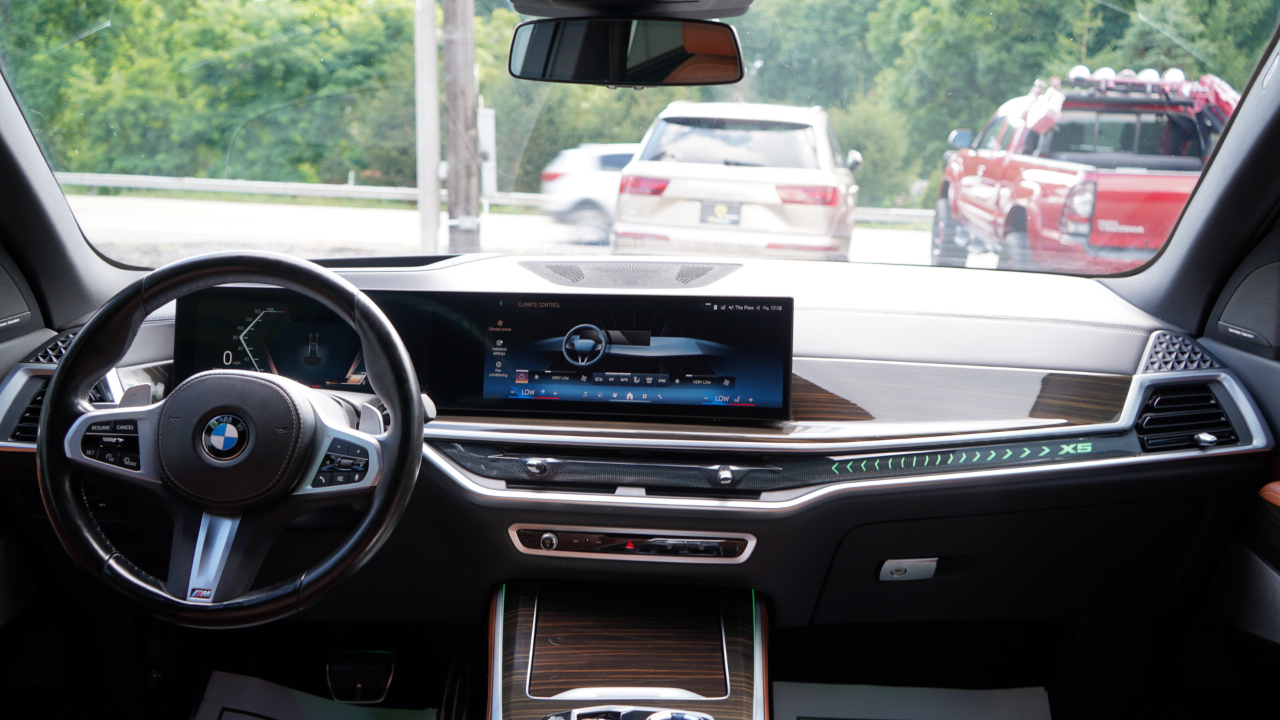 BMW X5 xDrive40i Sports Activity Vehicle 2024