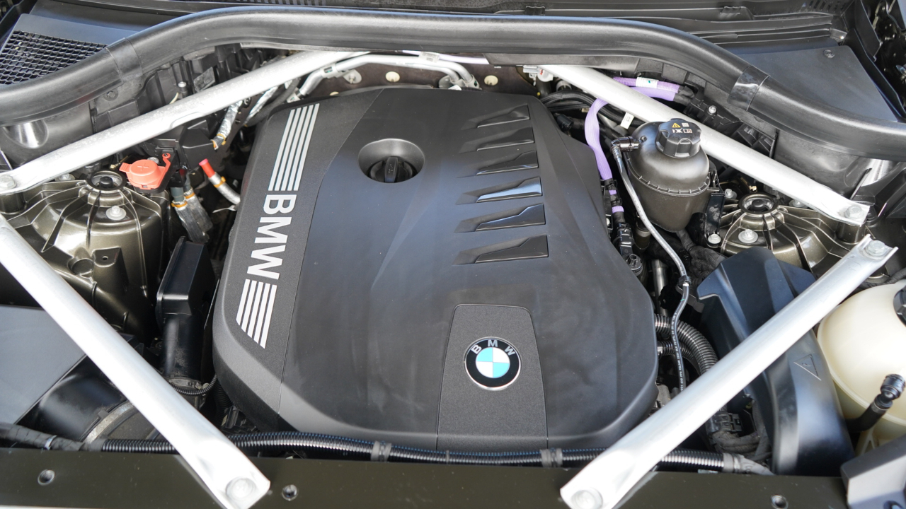 BMW X5 xDrive40i Sports Activity Vehicle 2024