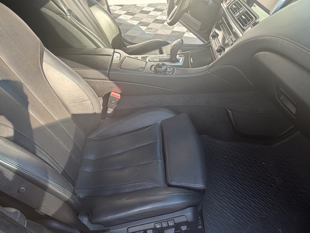 BMW 6 Series 4dr Sdn ALPINA B6 xDrive AWD Gran Coupe 2015