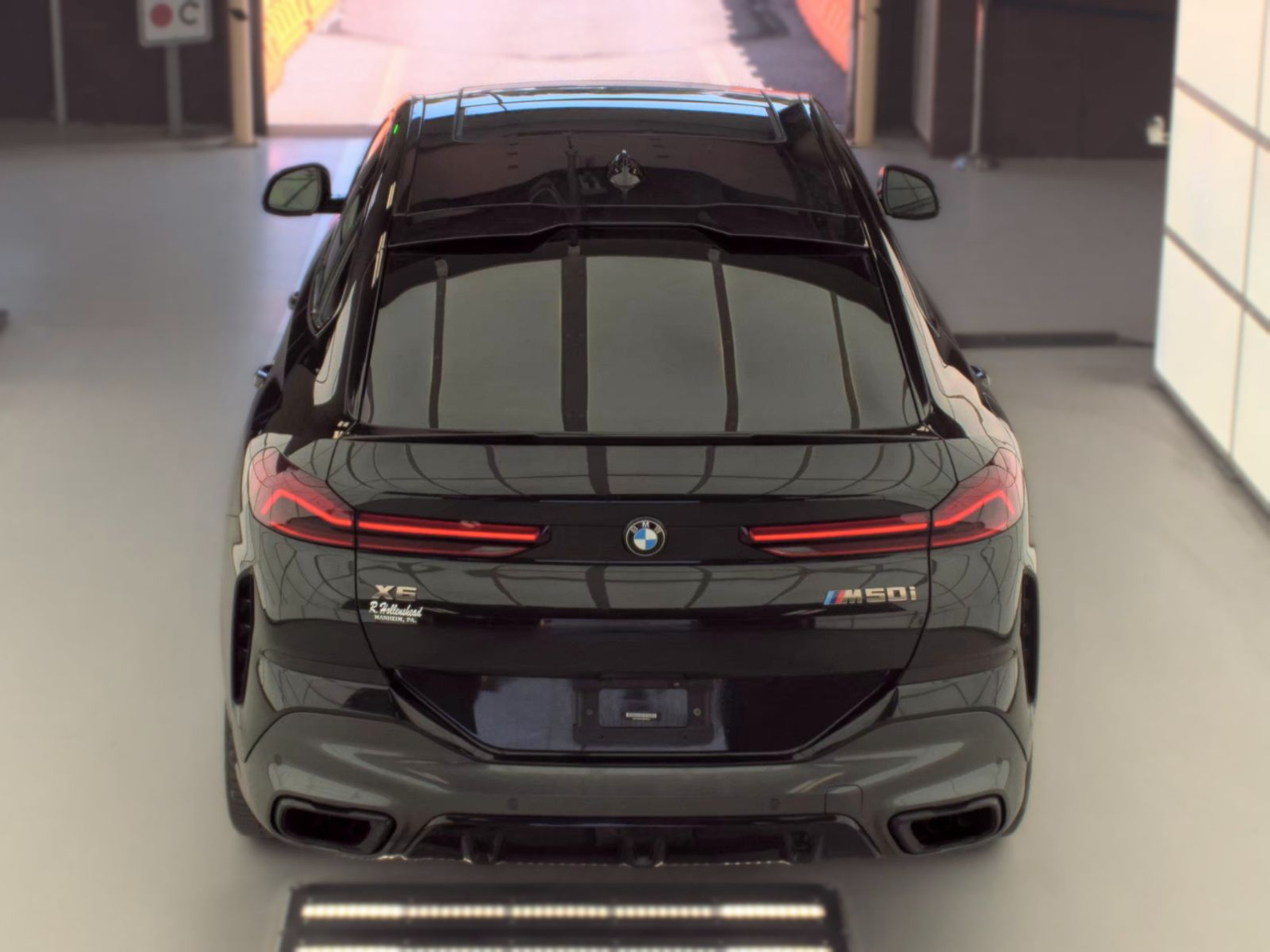 BMW X6 M50i Sports Activity Coupe 2021