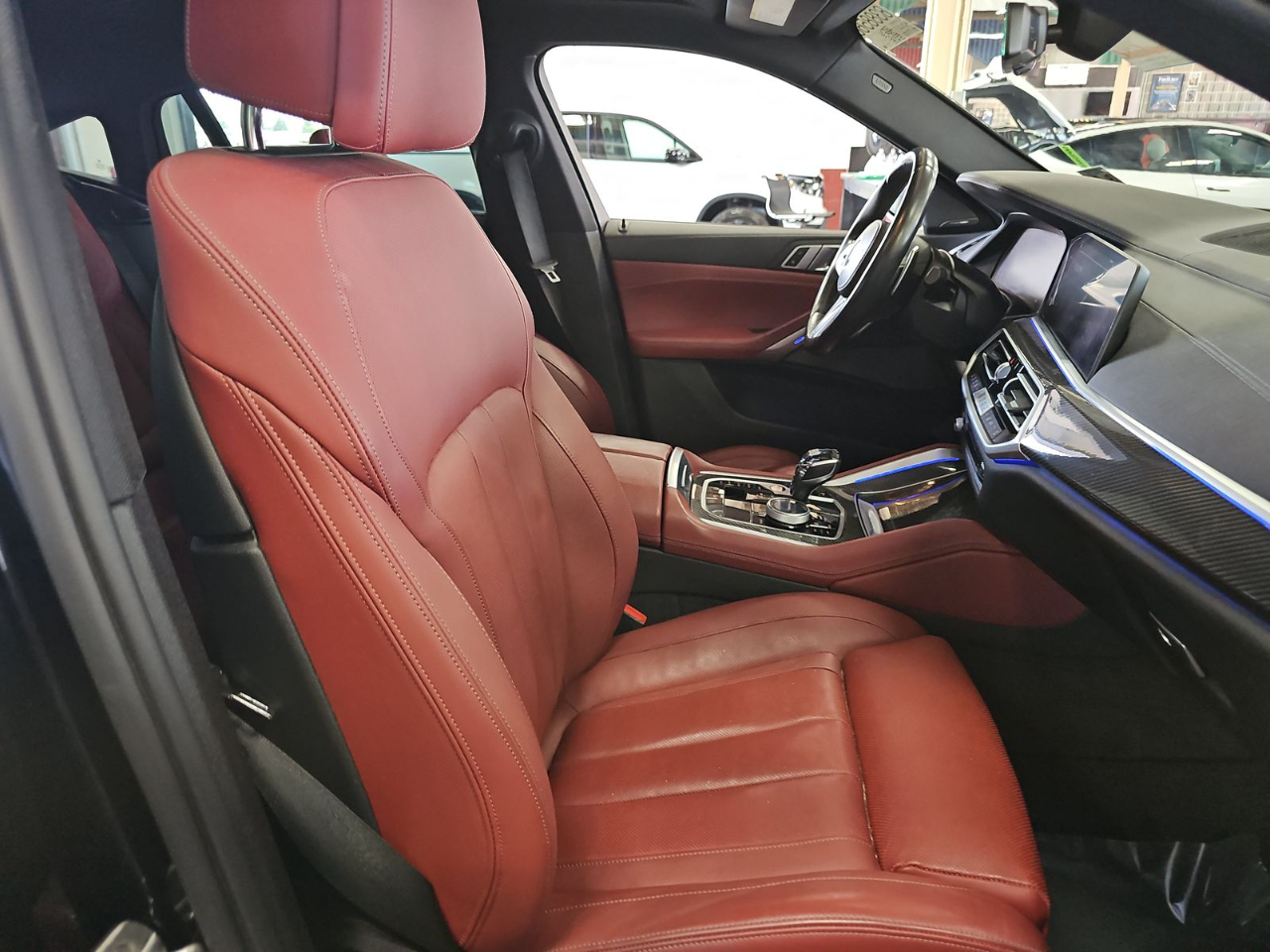 BMW X6 M50i Sports Activity Coupe 2021