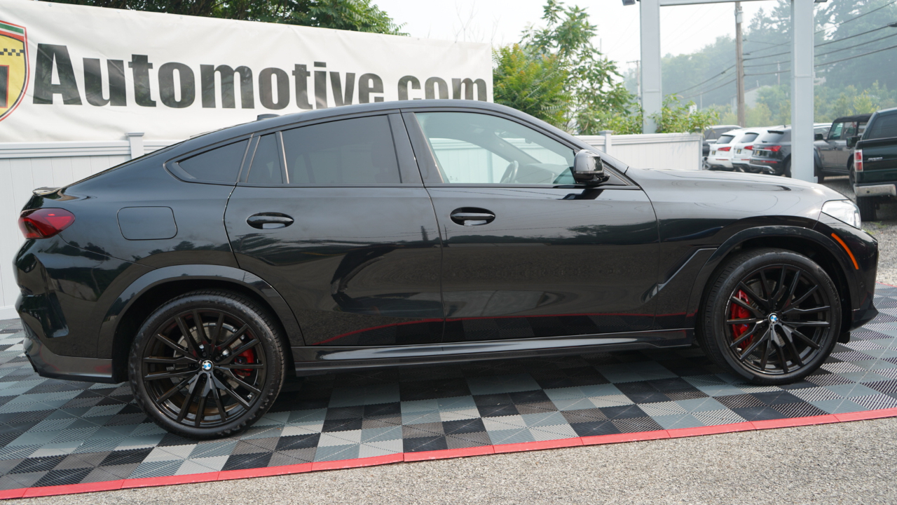 BMW X6 M50i Sports Activity Coupe 2021