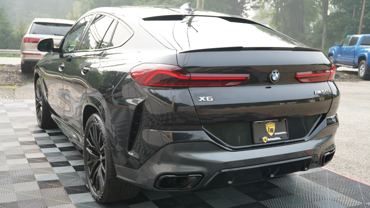 BMW X6 M50i Sports Activity Coupe 2021