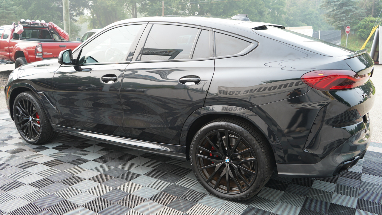 BMW X6 M50i Sports Activity Coupe 2021