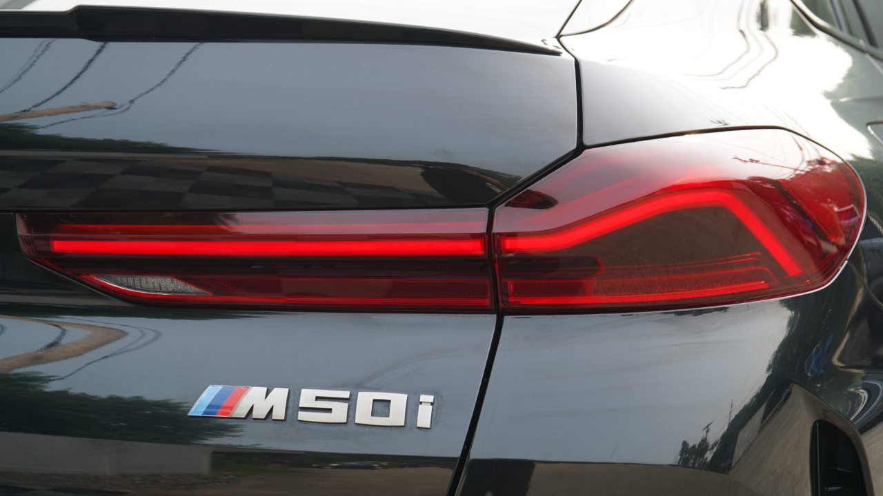 BMW X6 M50i Sports Activity Coupe 2021