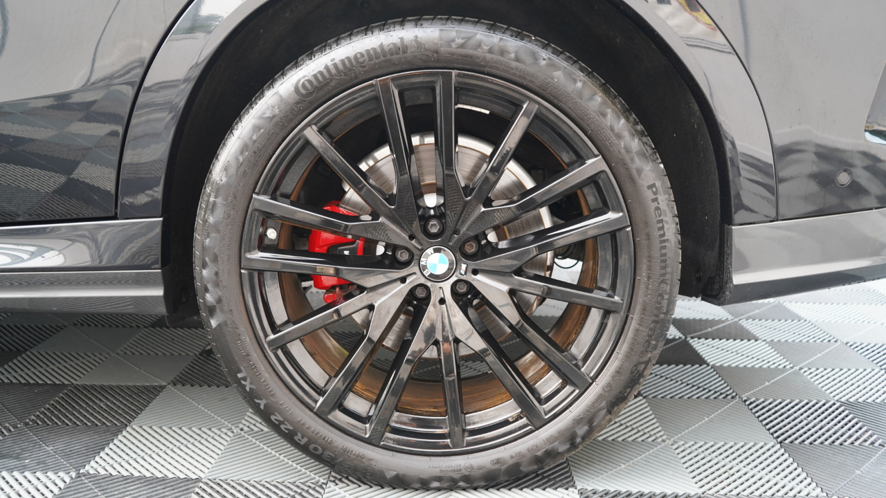 BMW X6 M50i Sports Activity Coupe 2021