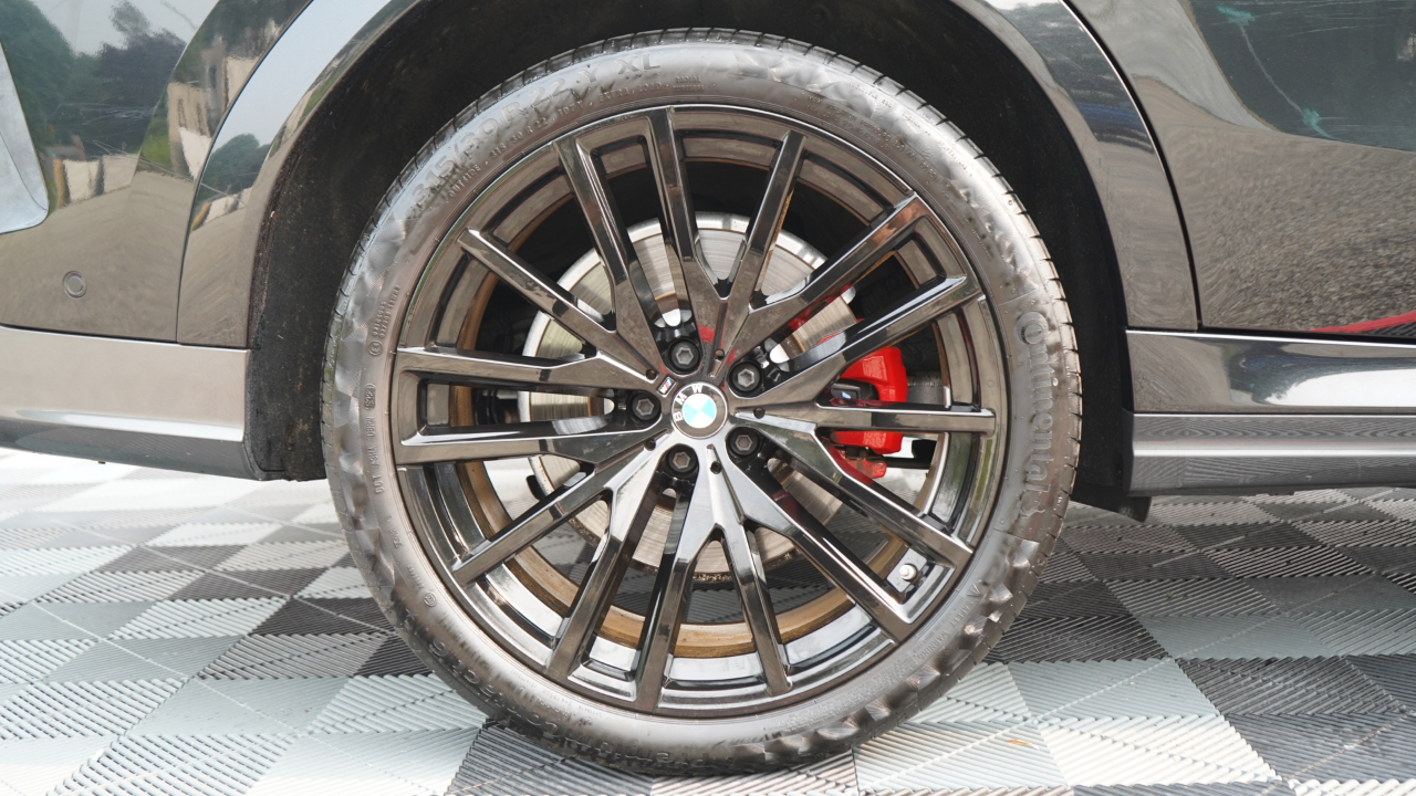 BMW X6 M50i Sports Activity Coupe 2021