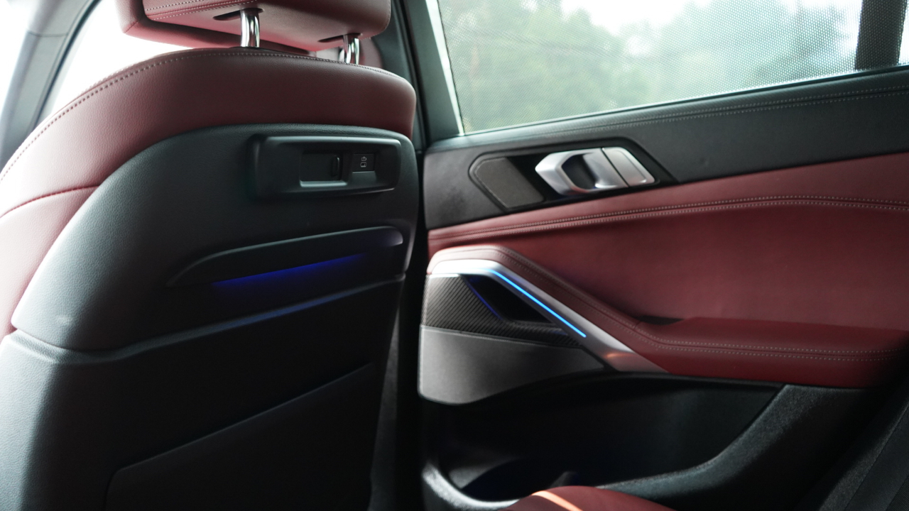 BMW X6 M50i Sports Activity Coupe 2021