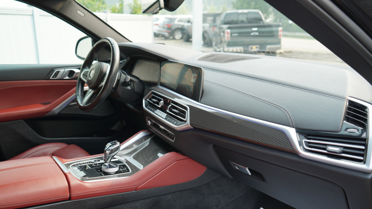 BMW X6 M50i Sports Activity Coupe 2021