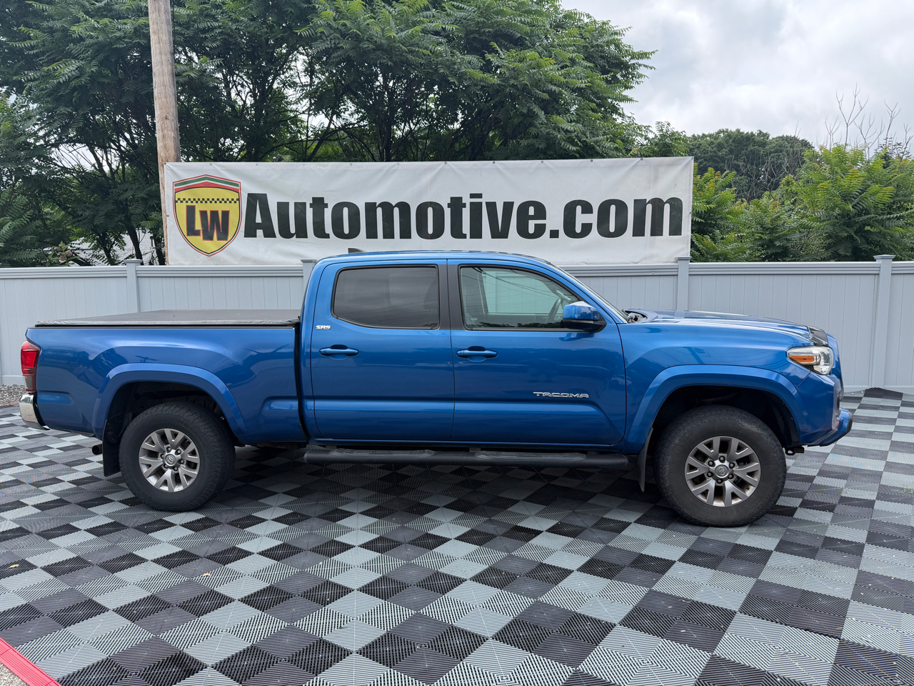 Toyota Tacoma SR5 Double Cab 6' Bed V6 4x4 AT (Natl) 2018