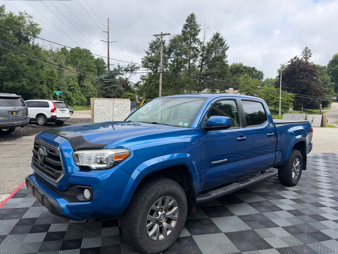 Toyota Tacoma SR5 Double Cab 6' Bed V6 4x4 AT (Natl) 2018
