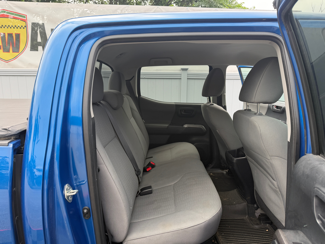 Toyota Tacoma SR5 Double Cab 6' Bed V6 4x4 AT (Natl) 2018