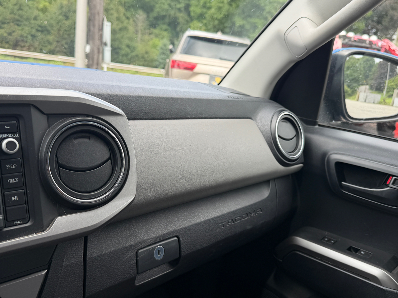 Toyota Tacoma SR5 Double Cab 6' Bed V6 4x4 AT (Natl) 2018