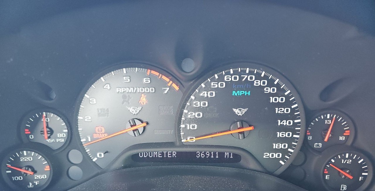 Chevrolet Corvette 2dr Convertible 2000