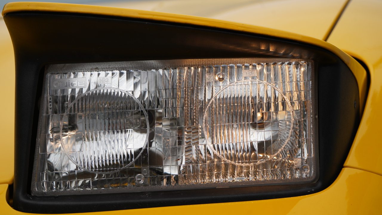 Chevrolet Corvette 2dr Convertible 2000
