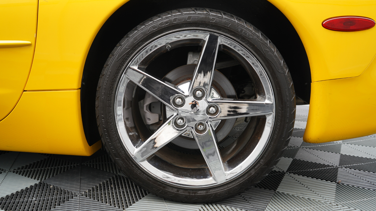 Chevrolet Corvette 2dr Convertible 2000