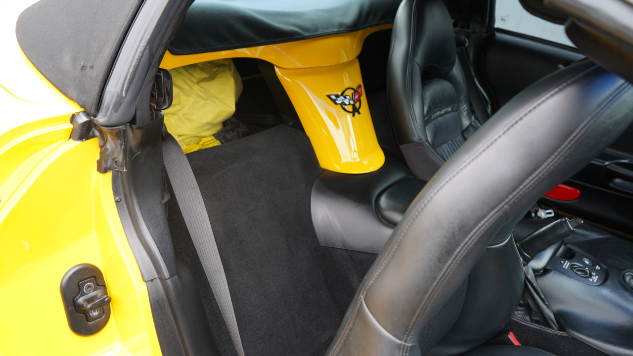 Chevrolet Corvette 2dr Convertible 2000