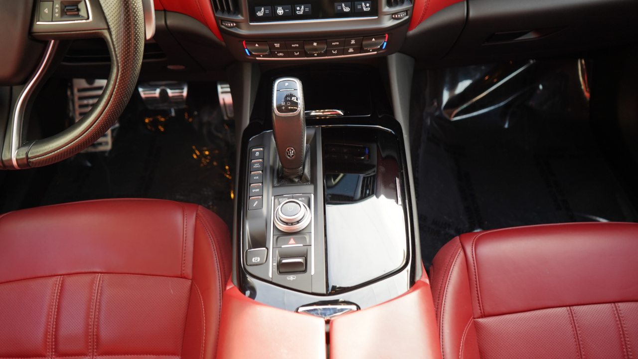 Maserati Levante Modena AWD 2023