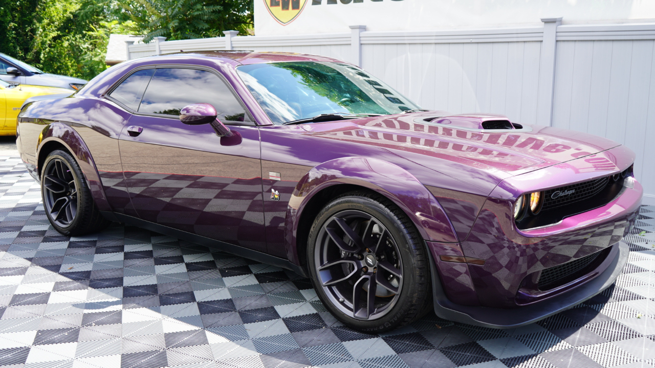 Dodge Challenger R/T Scat Pack Widebody RWD 2021