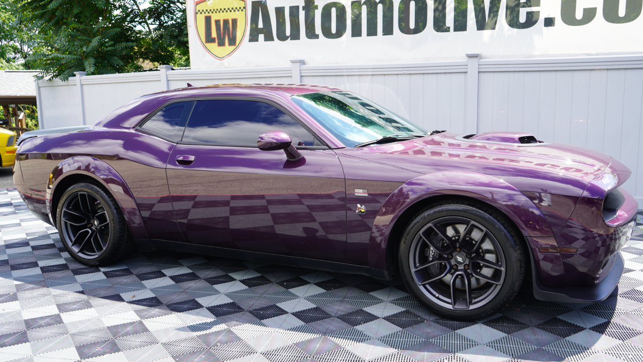 Dodge Challenger R/T Scat Pack Widebody RWD 2021