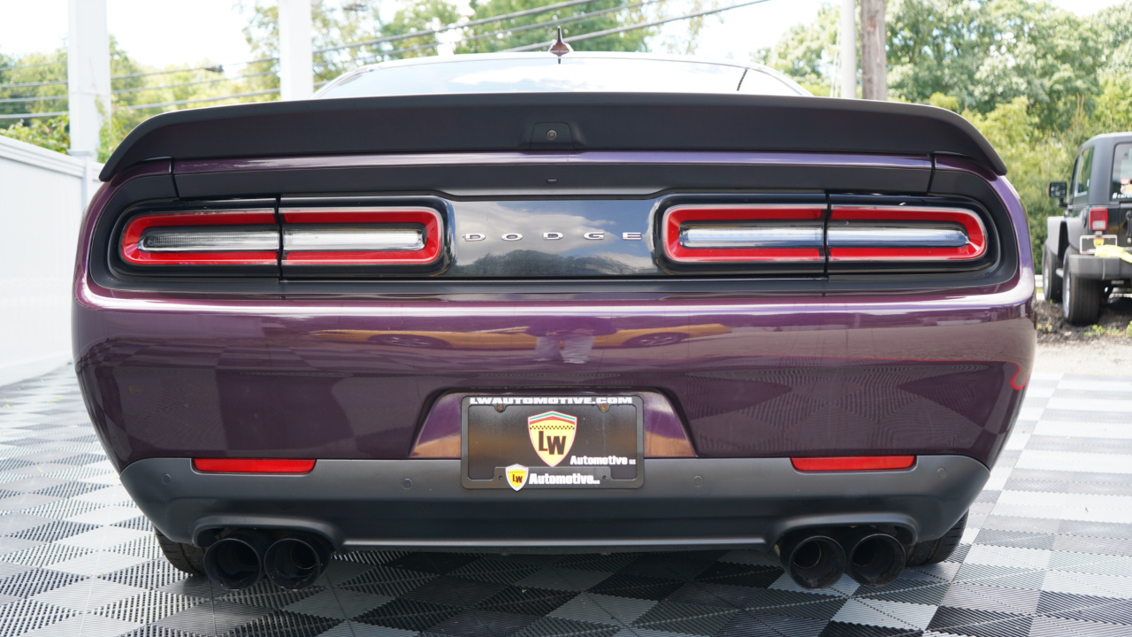 Dodge Challenger R/T Scat Pack Widebody RWD 2021