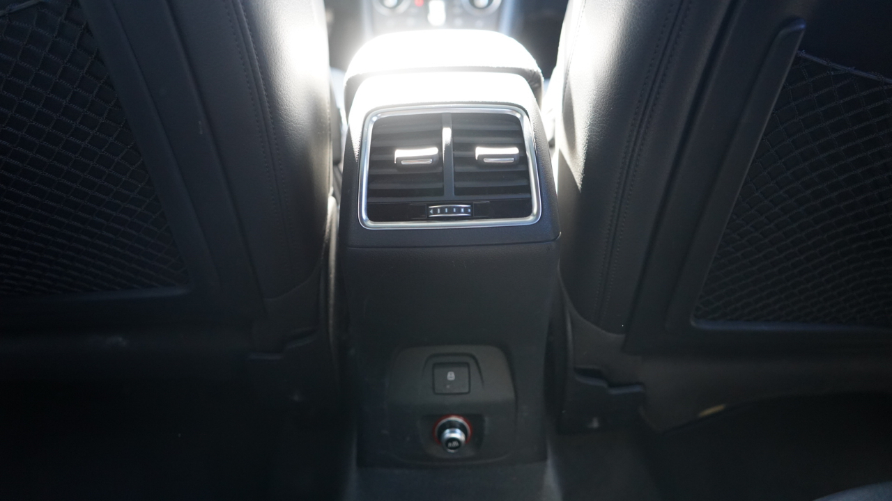 Audi Q3 2.0 TFSI Premium quattro AWD 2018