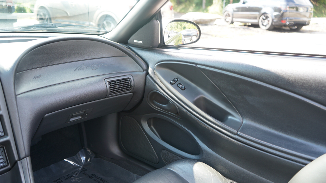 Ford Mustang 2dr Convertible SVT Cobra 1999