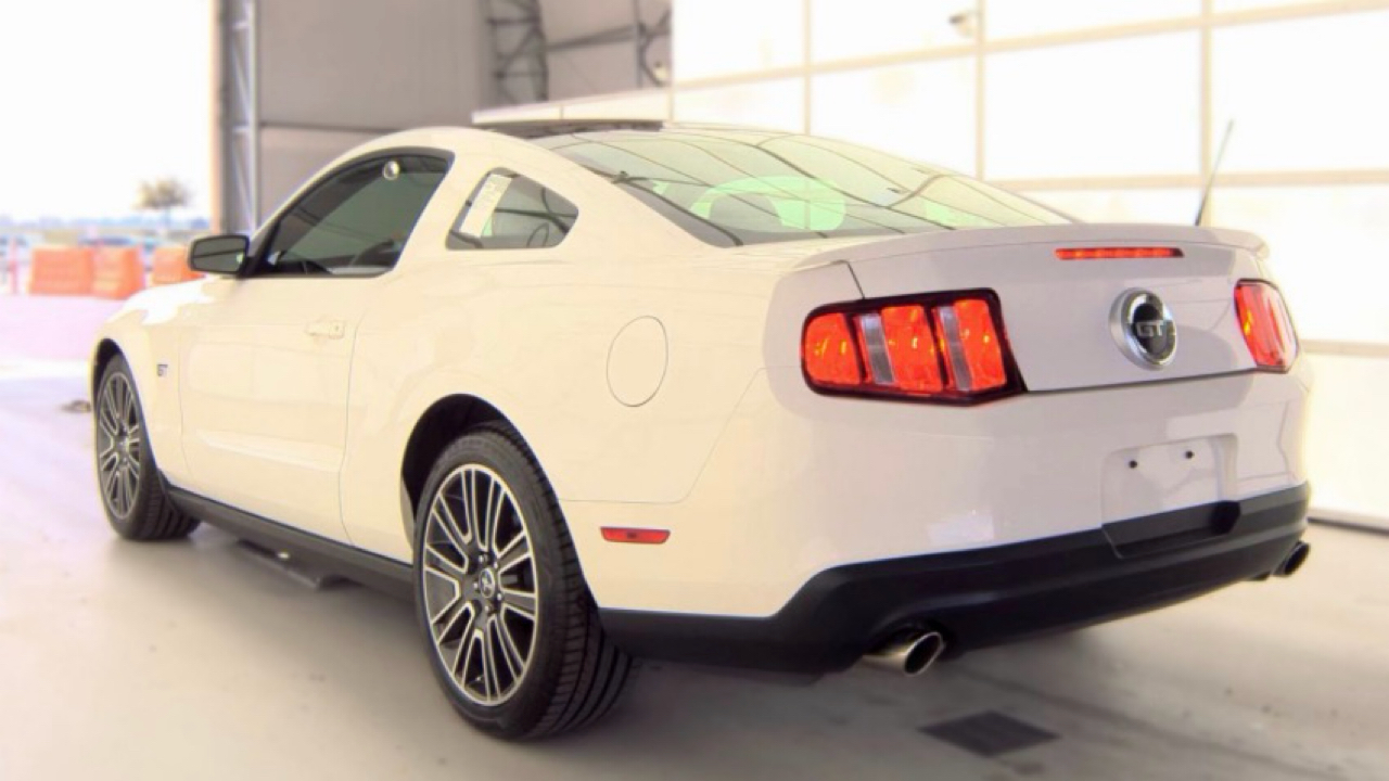 Ford Mustang 2dr Cpe GT 2010
