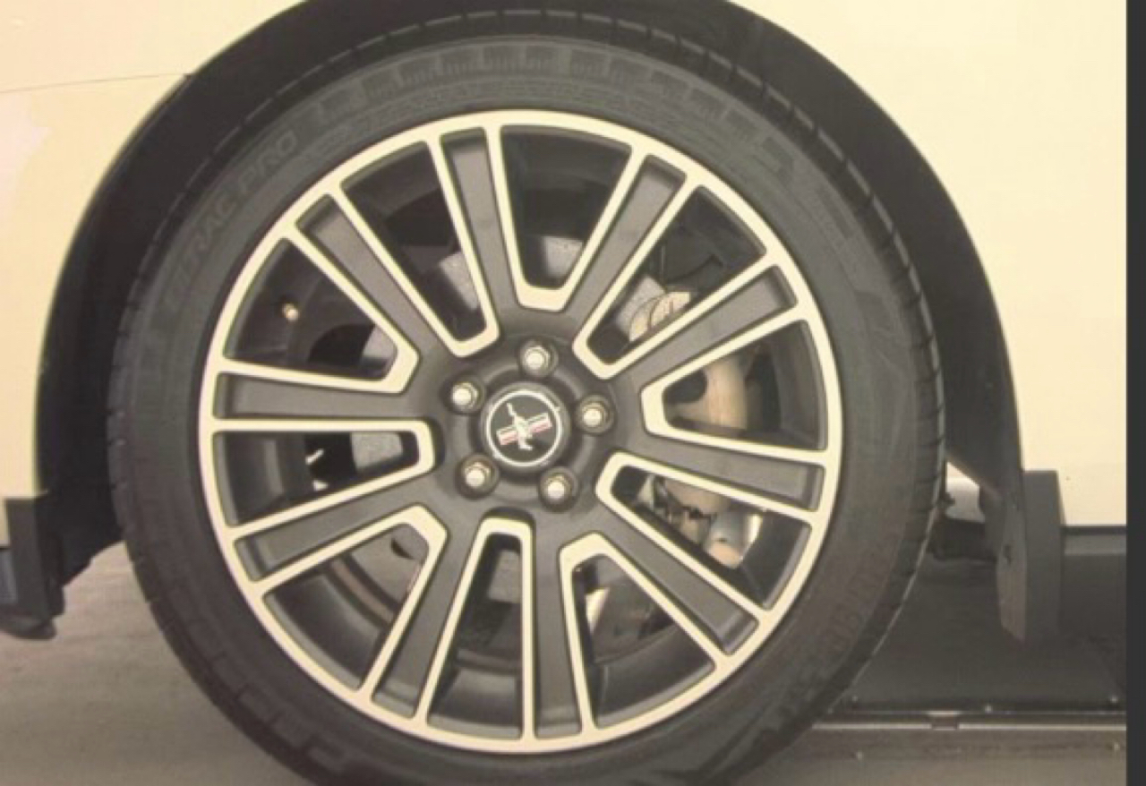 Ford Mustang 2dr Cpe GT 2010