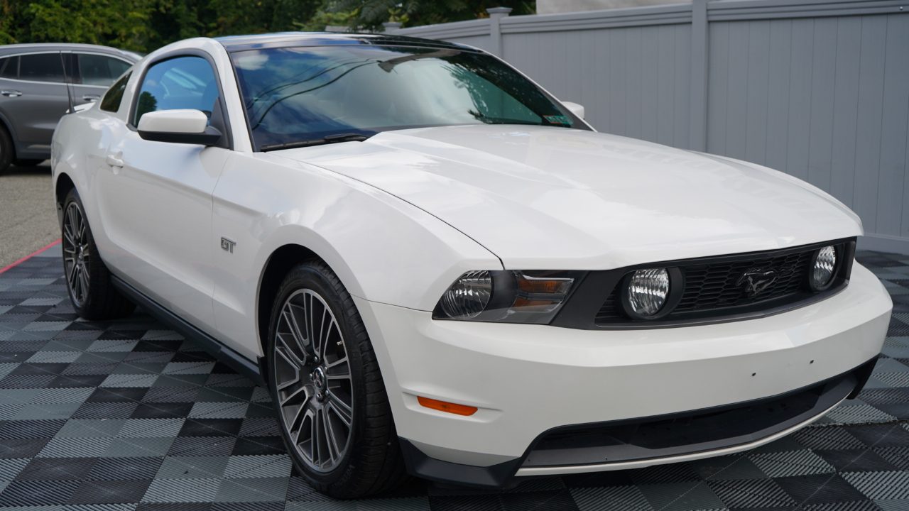 Ford Mustang 2dr Cpe GT 2010