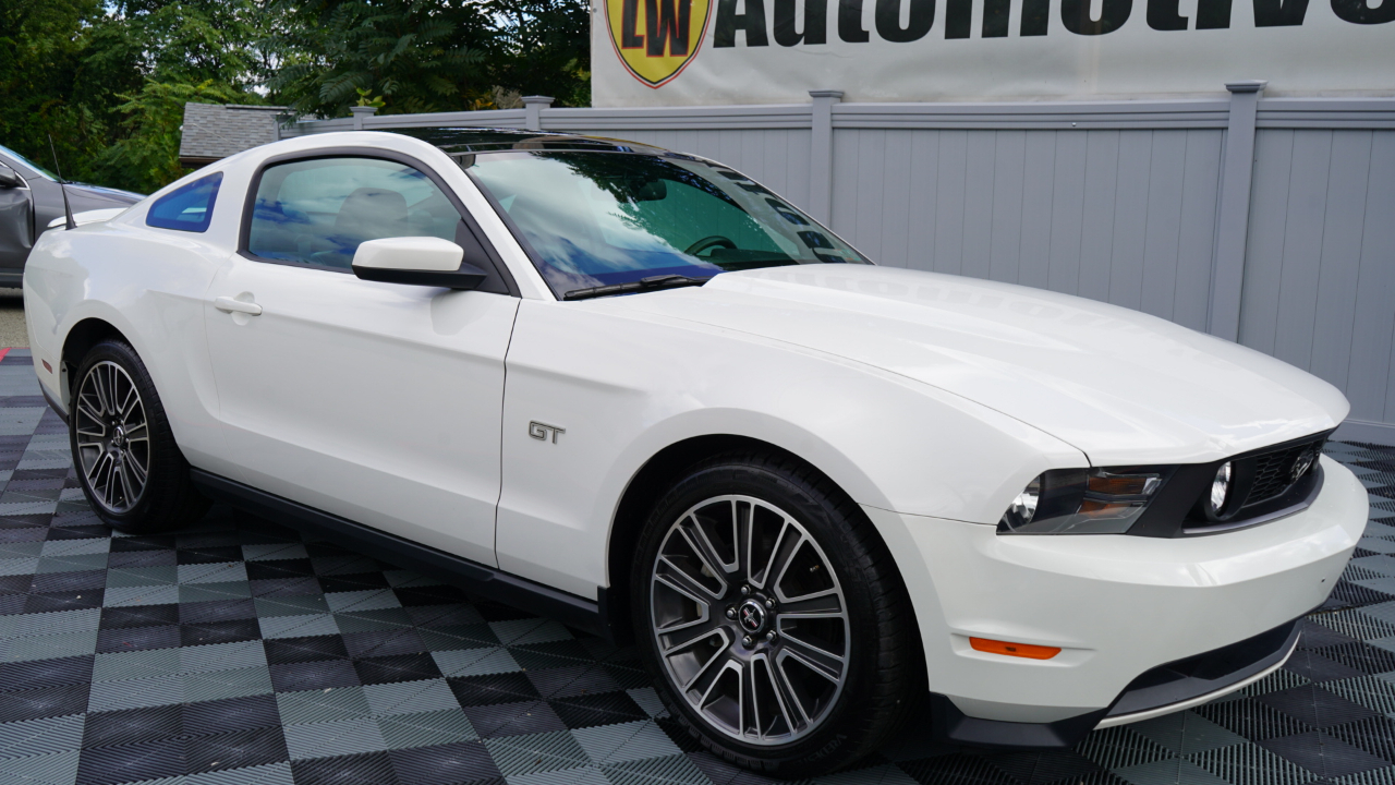 Ford Mustang 2dr Cpe GT 2010