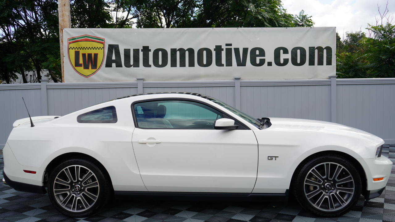 Ford Mustang 2dr Cpe GT 2010