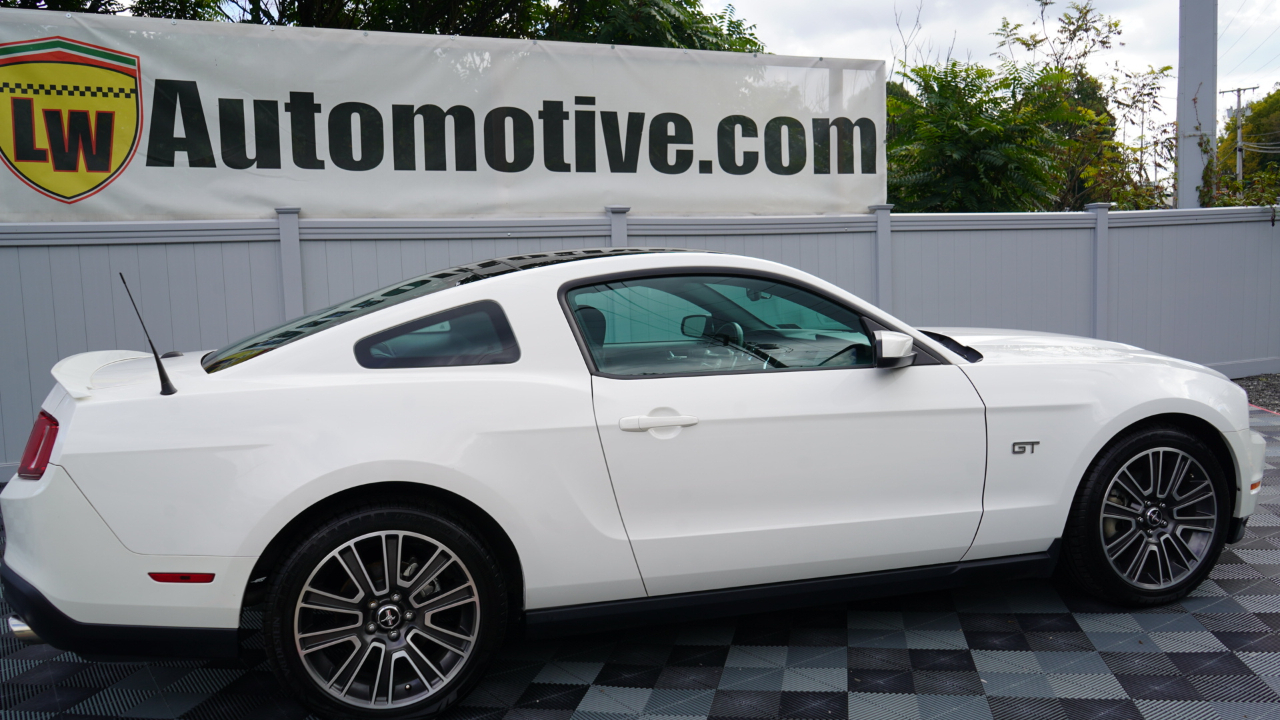 Ford Mustang 2dr Cpe GT 2010