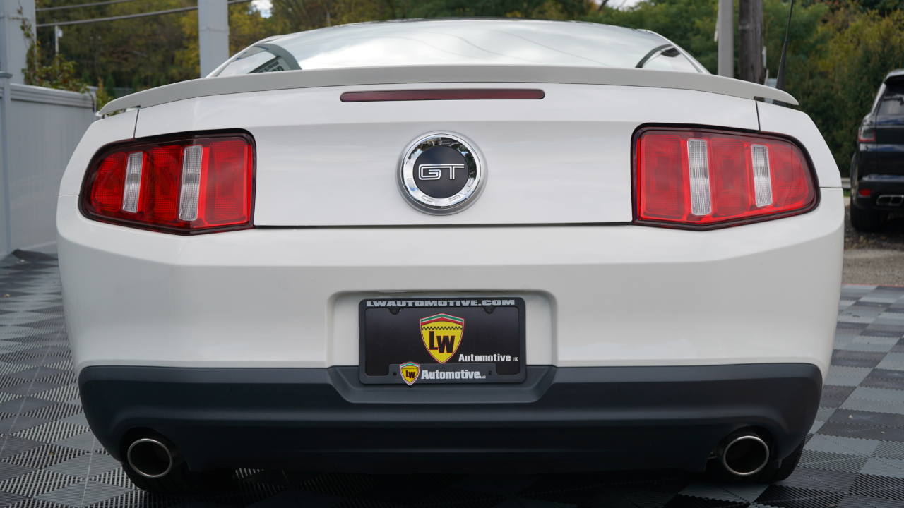 Ford Mustang 2dr Cpe GT 2010