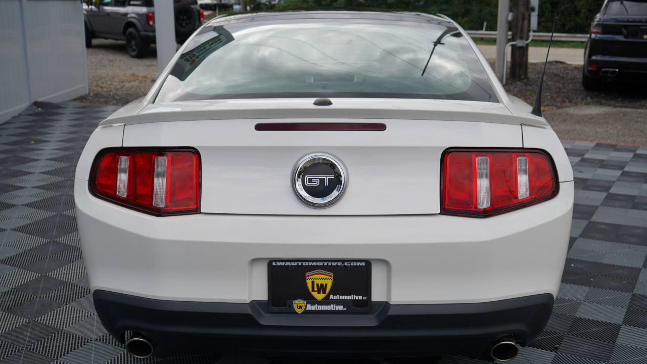 Ford Mustang 2dr Cpe GT 2010