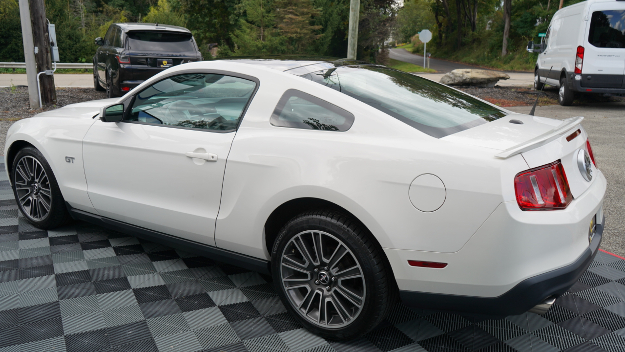 Ford Mustang 2dr Cpe GT 2010